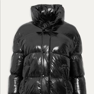 Peloton brand shine puffer jacket